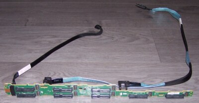 780428-001 SAS Backplane 8-Port für HP ProLiant DL360 Gen9 inkl. allen Kabeln
