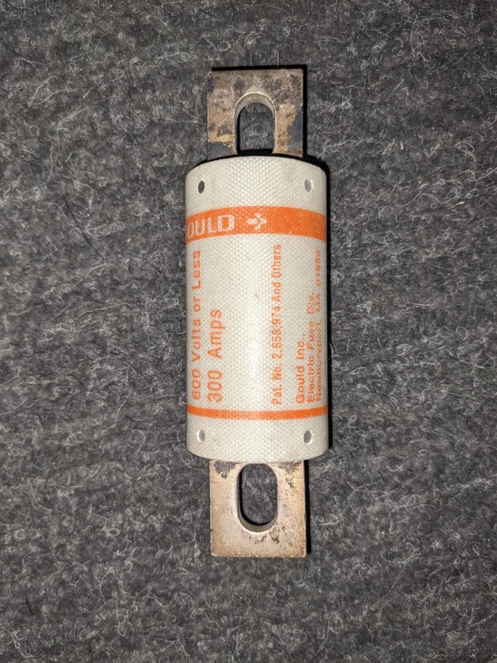 Gould Shawmut, A60x300-4,"Amp-Trap,300A @ 600VAC,(Body: 38mm diameter x 73.5mm) - Image 2 of 3