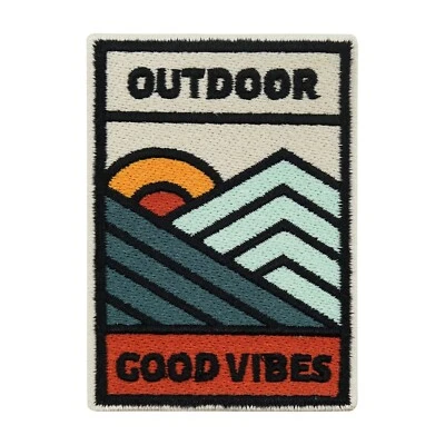 FINALLY HOME Outdoor Good Vibes Patch | Berg Patches, Natur Bügelbild, Retro Camping Aufnäher