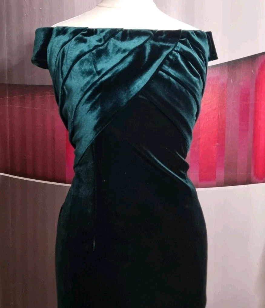 PRECIOSO VESTIDO DE NOCHE DE TERCIOPELO VERDE BOSQUE ADRIANNA PAPELL TALLA 18