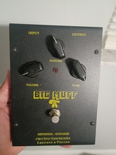 Electro-Harmonix Big Muff Pi Black Russian Distortion Fuzz Pedal Sustainer Drive