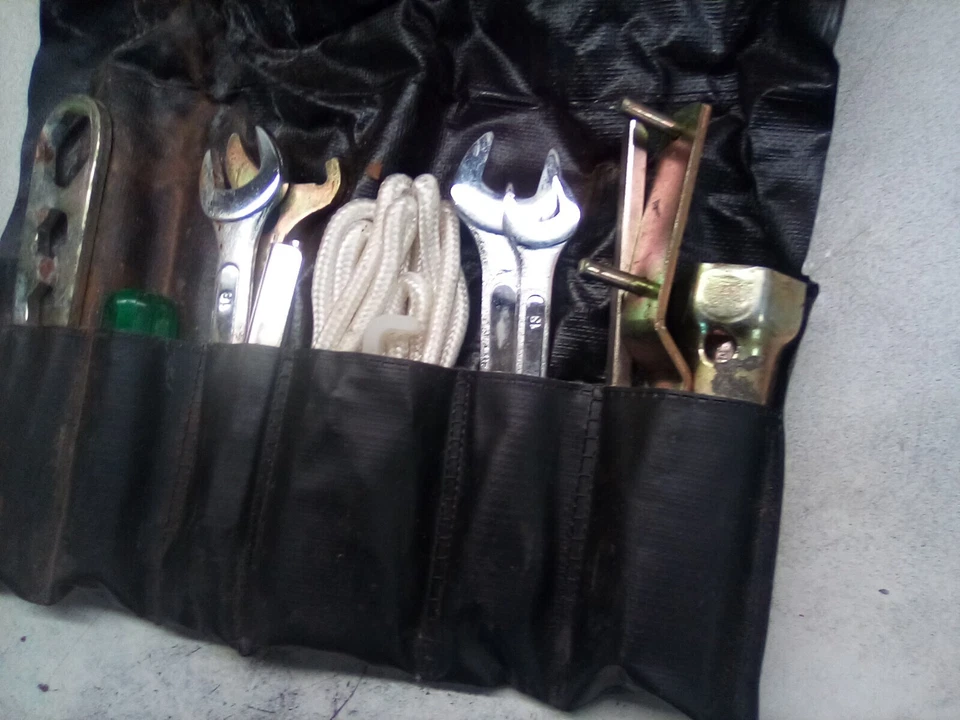 Kit de herramientas Ski-Doo Legend 500 ss GT 2004 herramientas de emergencia llaves 02 03 04 Foto 3 de 4