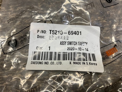 Conjunto de interruptor de seguridad Daedong Kioti T5210-69401 T521069401 nuevo (TSC) - Imagen 2 de 2