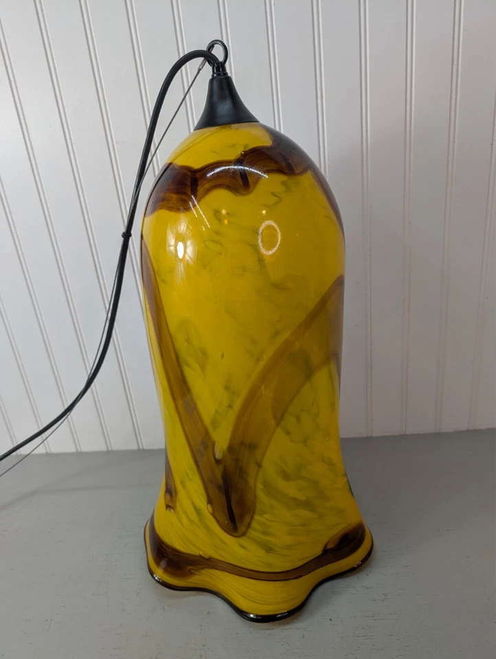 Lote de 2 Colgantes Únicos Amarillo Marrón Remolino Arte Vidrio Tono de Luz Soplado a Mano Foto 2 de 4