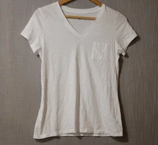 EUC Max Studio White V-Neck w/Pocket 100% Pima Cotton Tee Women's M #H96-84
