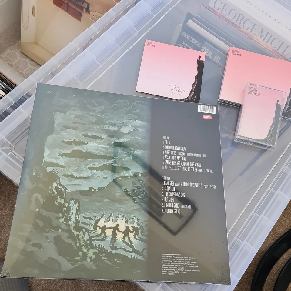 ROGER TAYLOR QUEEN SIGNED OUTSIDER BUNDLE 12" LP VINYL CD CASSETTE  AUTOGRAPHED - Image 4 of 4