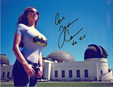 JORDAN CARVER FOTO FIRMATA A COLORI 11X8,5-MODELLO TEDESCO-BATMAN