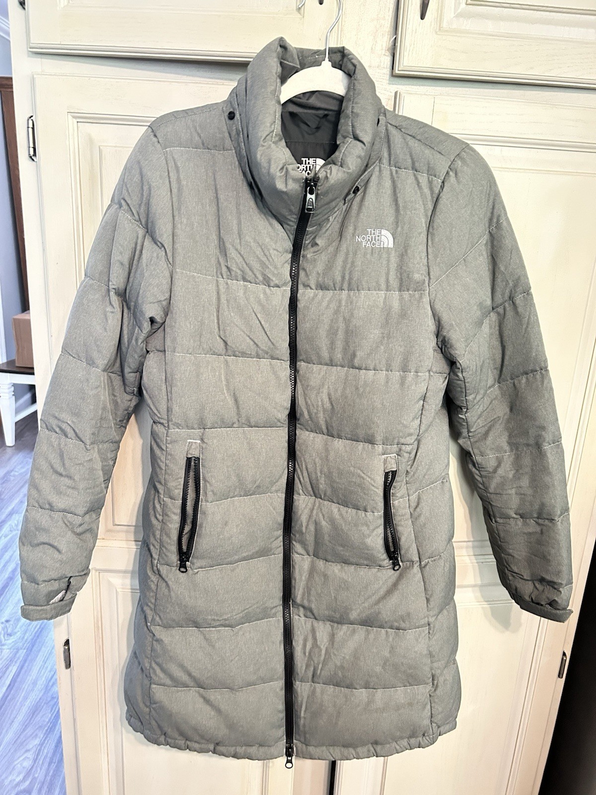 Abrigo Parka The North Face Metropolis III 550 Plumón Relleno Puffer Gris NF0A3XE3 M