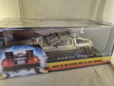Sunstar SUN2714 DELOREAN DMC12 RETOUR VERS LE FUTUR SUR RAIL EPISODE 3 1/18 - Photo 1/3