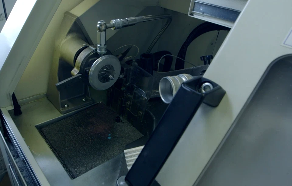 Turbolader für Garrett Jaguar S-Type XF 2.7 D V6 Links 152kW 752341 6R8Q6K682BA - Bild 4 von 4