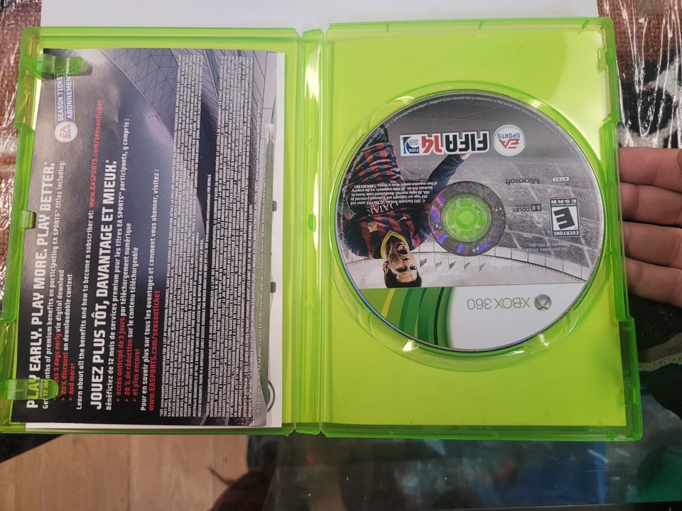 Fifa 14 Xbox 360 CIB EN/FR Tested Free Shipping in Canada !! - Image 2 of 3