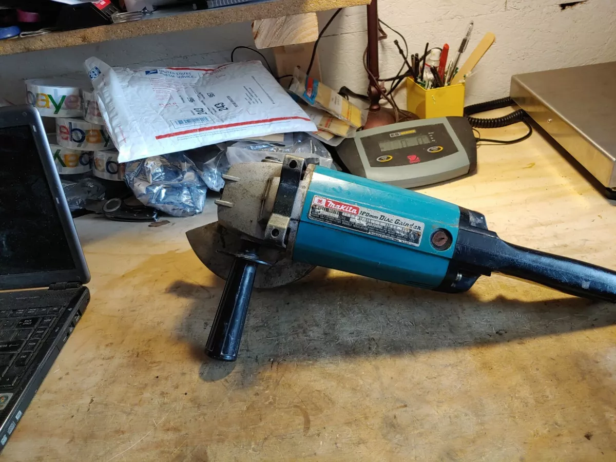 Makita 9607BL 7