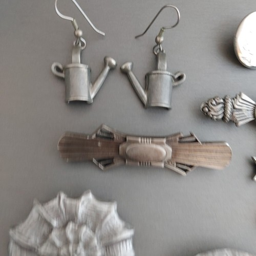 Vintage Lot 9 Pewter Pins Brooches Earrings Spoontiques K Steiff Elias - Picture 3 of 14