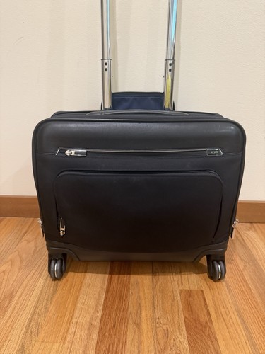Tumi Arrive – McAllen 4 Wheeled Brief - 255663D2 - Black - Picture 2 of 10