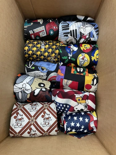 (58) Worn 90’s Vintage Ties Lot Pooh, Disney, Charlie Brown, Looney Tunes