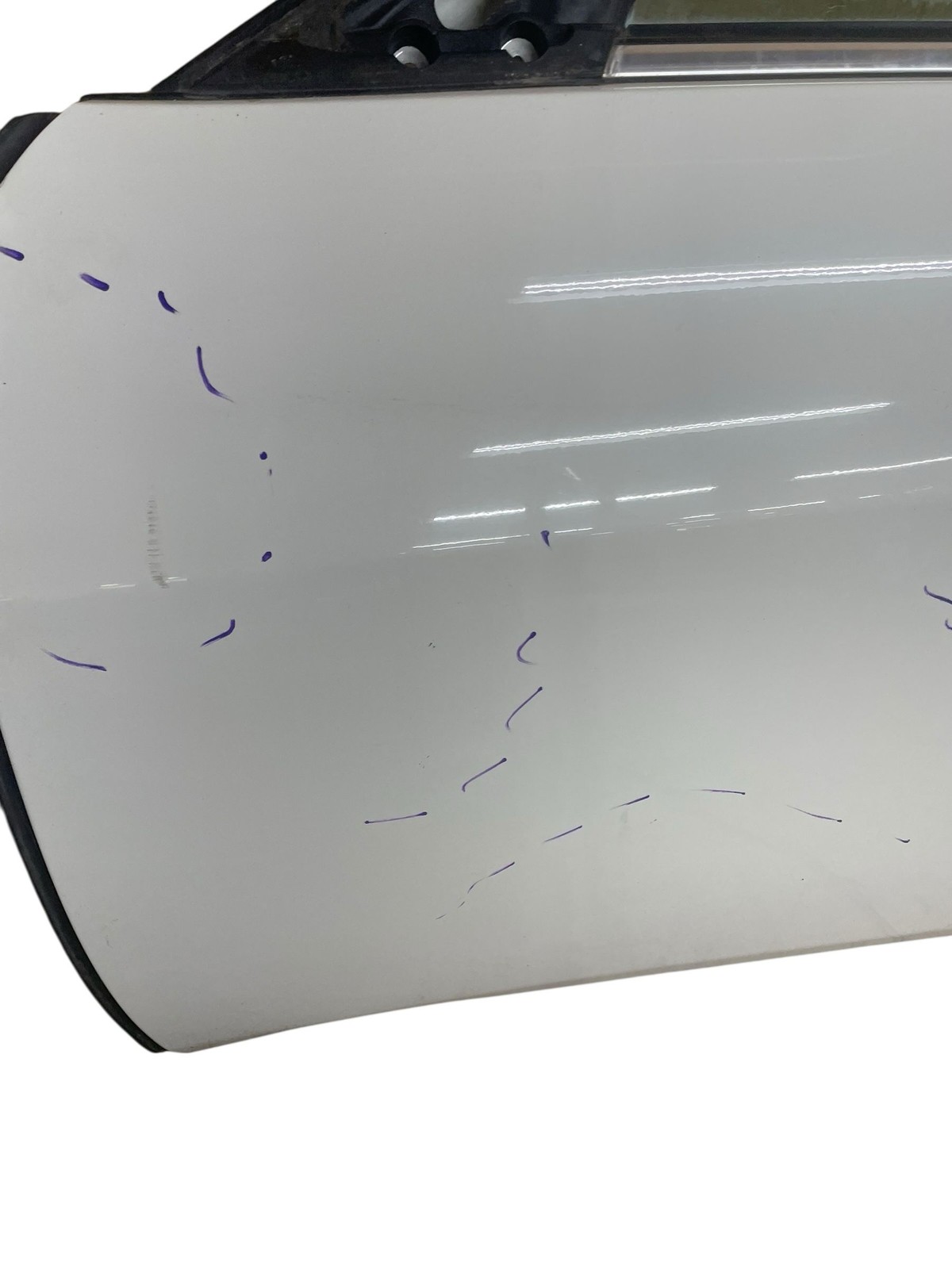 2008 - 2016 MASERATI GRANTURISMO 4.7L RWD FRONT LEFT SIDE DOOR SHELL W/ KEYHOLE