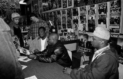 Rappers Cold 187um KMG DJ Total K-Oss of Above The Law signs autog- Old Photo