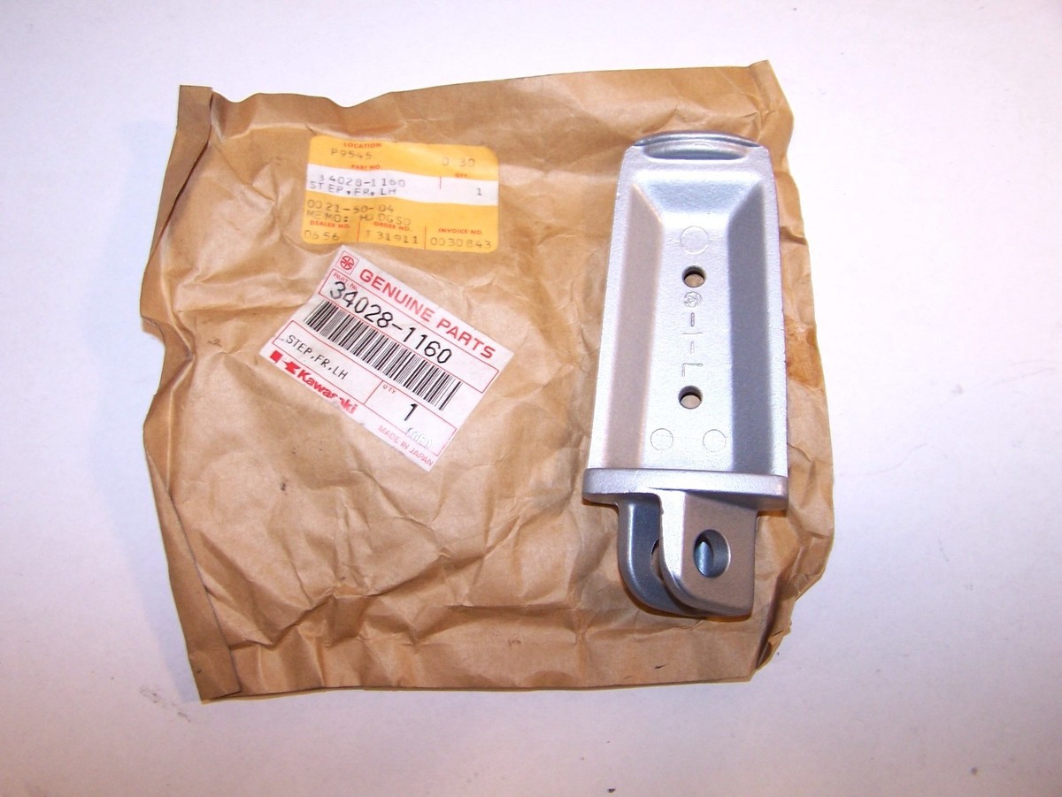 KAWASAKI EN450 454 LTD LEFT FRONT STEP PEG 34028-1160 EN 450 lm | eBay