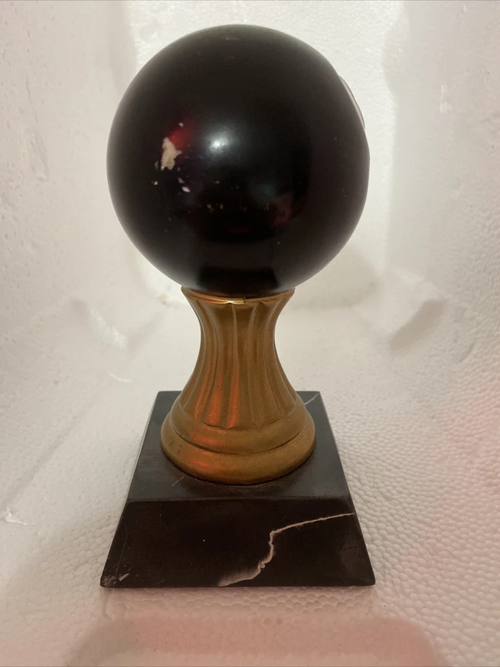 Award First Place 8 Ball Vintage Mark Durfer Red Dog #1 Champion - Image 4 of 4