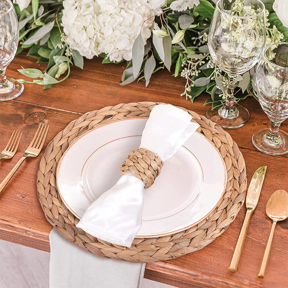 Napkins and napkin holders deals