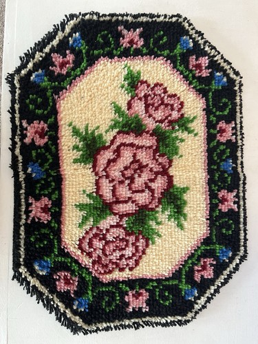 Vintage Hand Hooked Floral Rug 21x28 Pink Roses Black Border Free Ship
