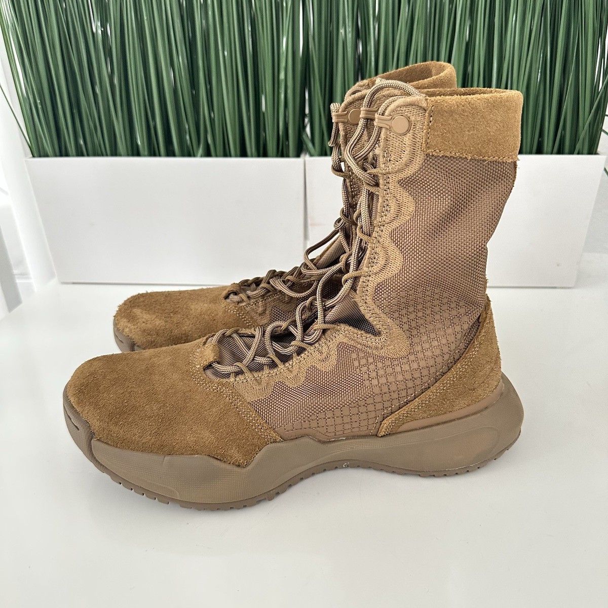 (5126)NIKE.SFB B1タクティカルブーツ　コヨーテ　米軍放出　レア Nike SFB B1 NBY Leather Tactical Military Boots Coyote DD0007-900