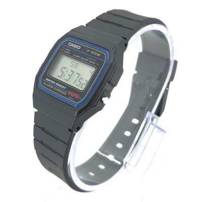 NOS CASIO F-93W LITHIUM ALARM CHRONO WR VINTAGE DIGITAL WATCH