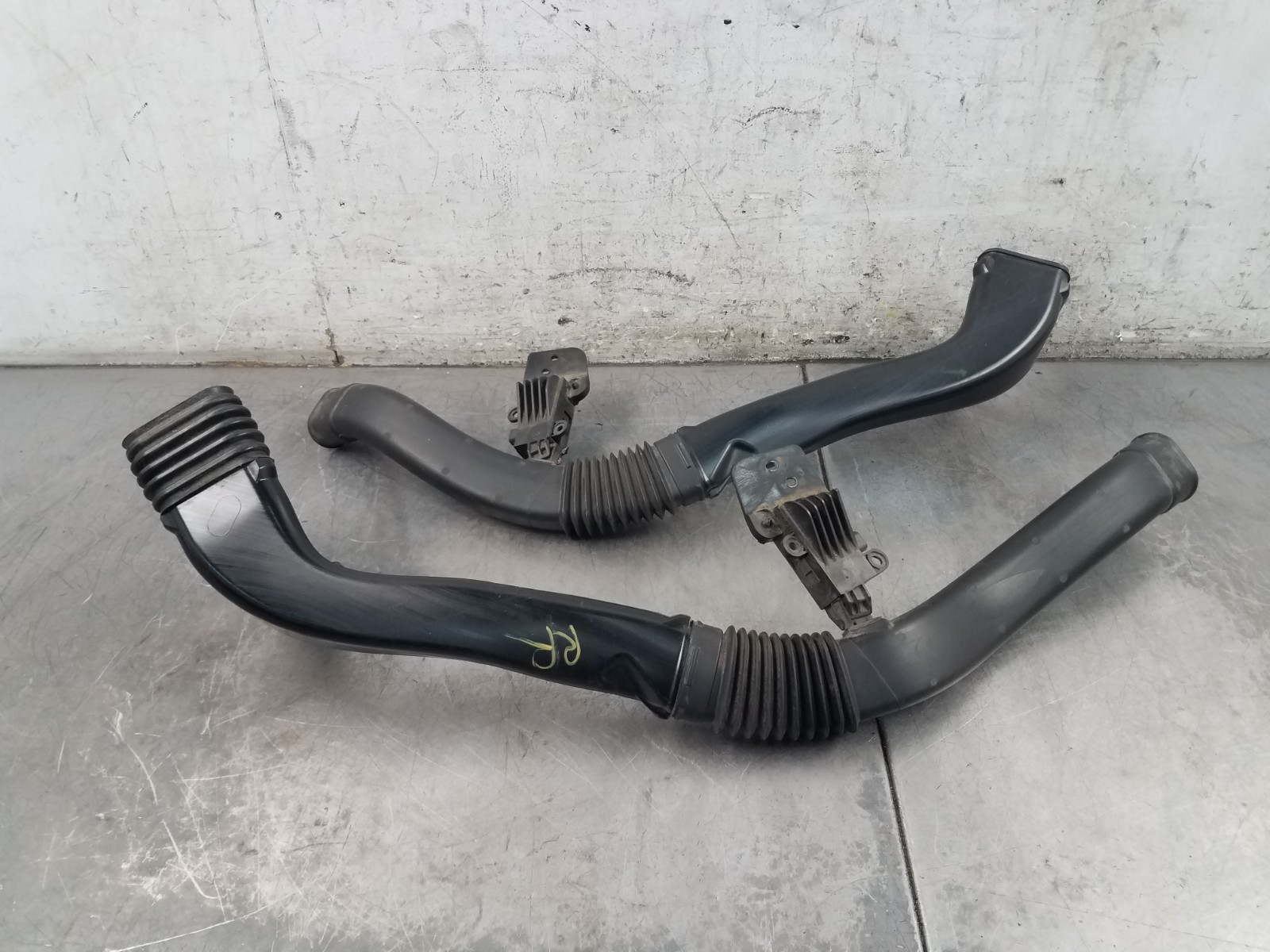 2017 Audi R8 V10 Plus Spyder Air Filter Housings / Intake Pipes / Carbon #4720