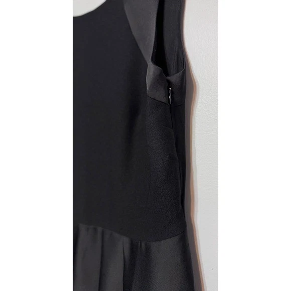 Banana Republic Dark Academia 晚礼服女式 6 码极简主义时尚 — 第 3/4 张图片