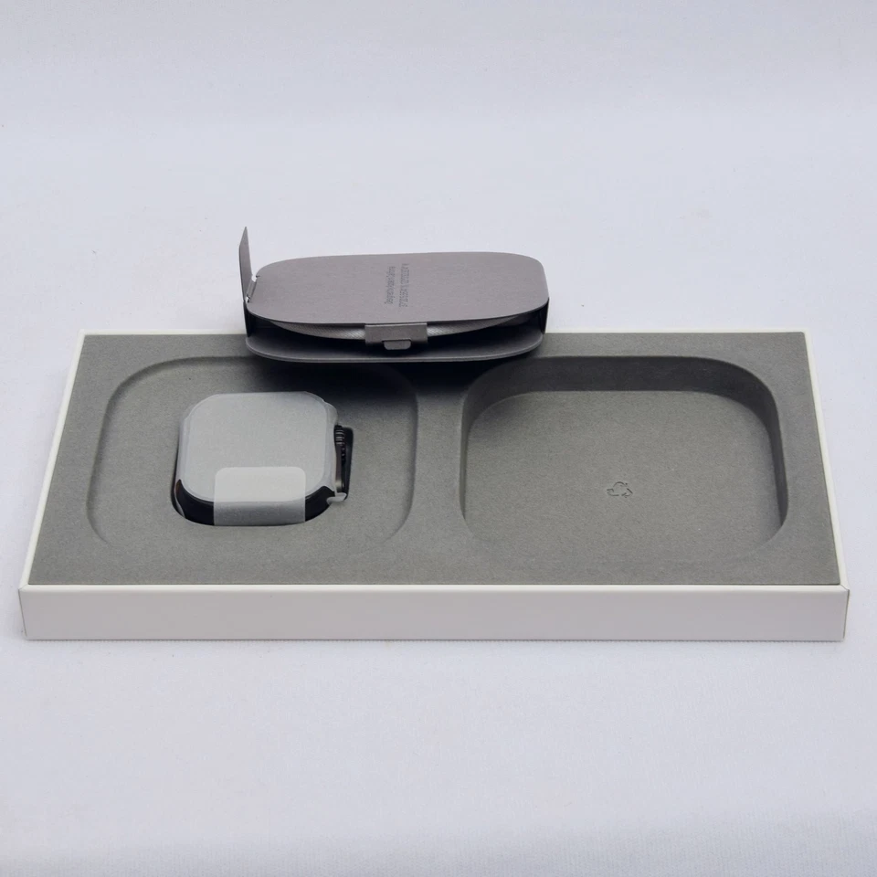 Apple Watch Ultra 3 GPS & LTE 49mm Smartwatch with Black Ocean - New - Image 3 of 4