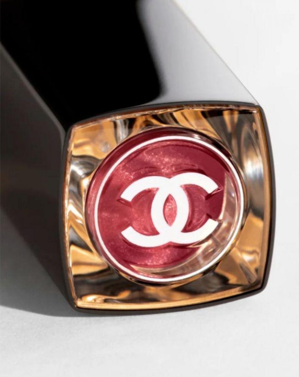 CHANEL 82 Live Rouge Coco Flash Hydrating Vibrant Shine Lip Colour