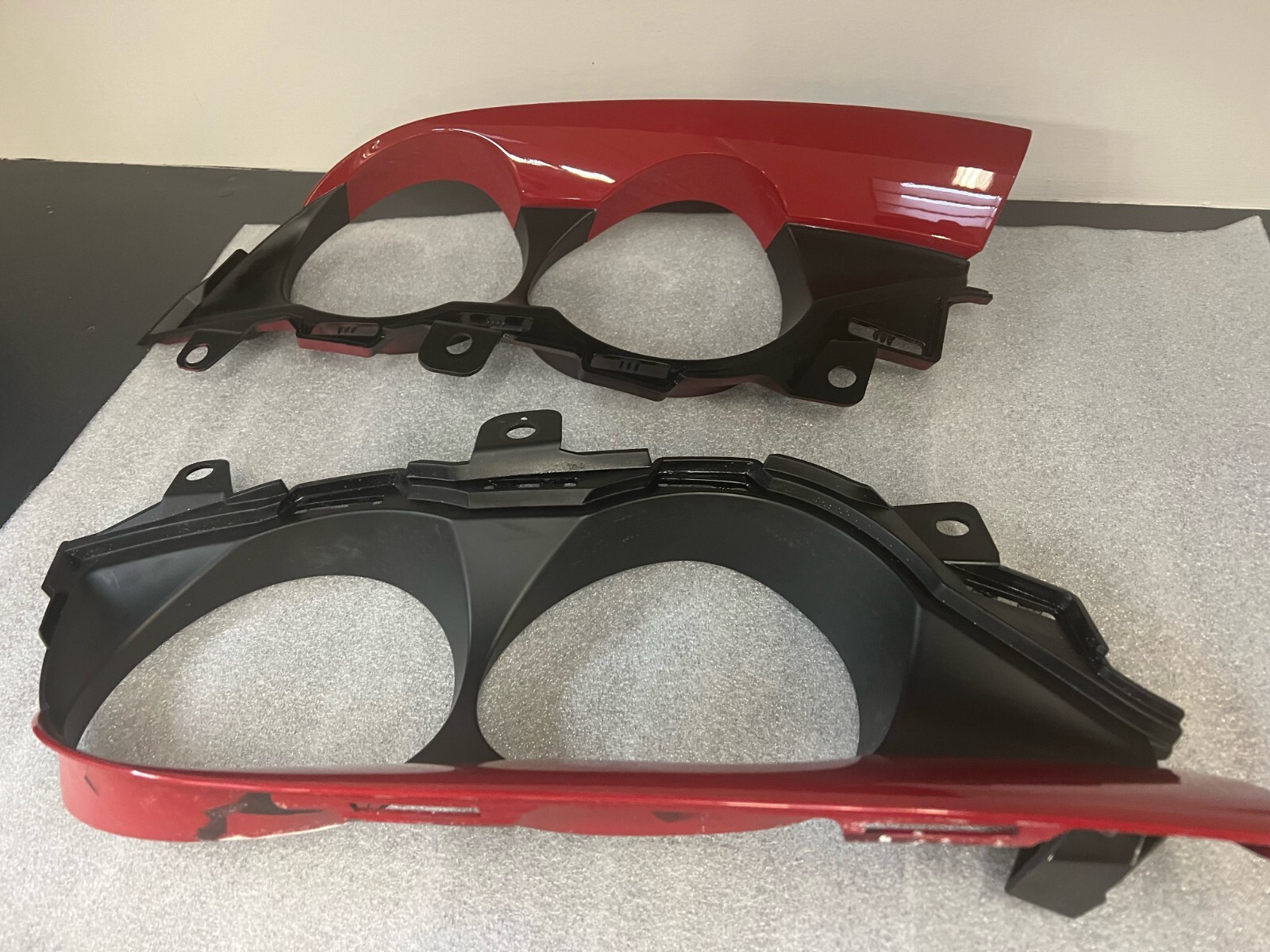 Rear Taillight Trim Bezels - Ferrari 812 Superfast