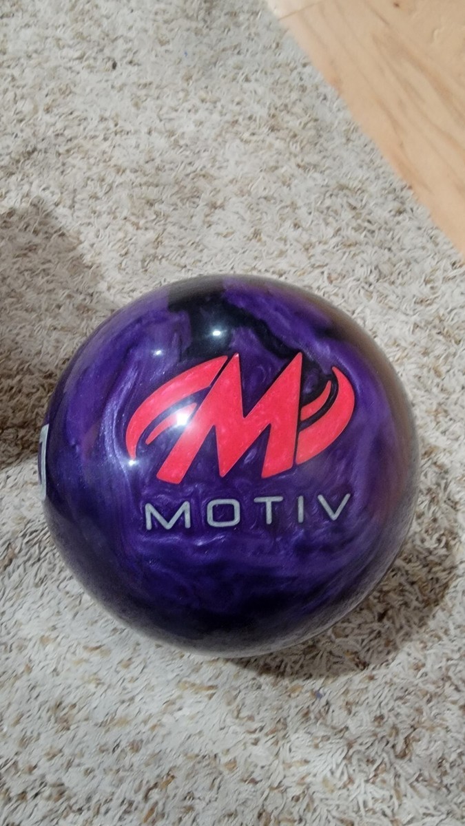 Motiv VIP ExJ Sigma Limited Edition Bowling Ball | 14 Pounds Motiv VIP ExJ Sigma Limited Edition Bowling Ball | 14 Pounds