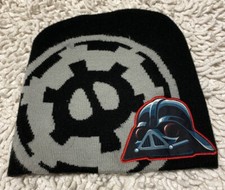 ANGRY BIrd s / STAR WARS DARTH VADER, KIDS BEANIE HAT, ONE SIZE FITS GUC Black