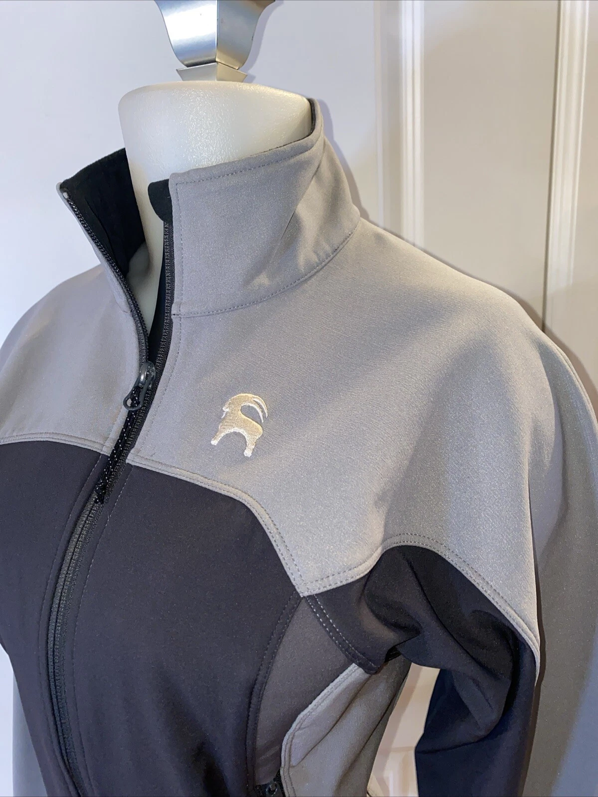 backcountry full zip up softshell snow jacket