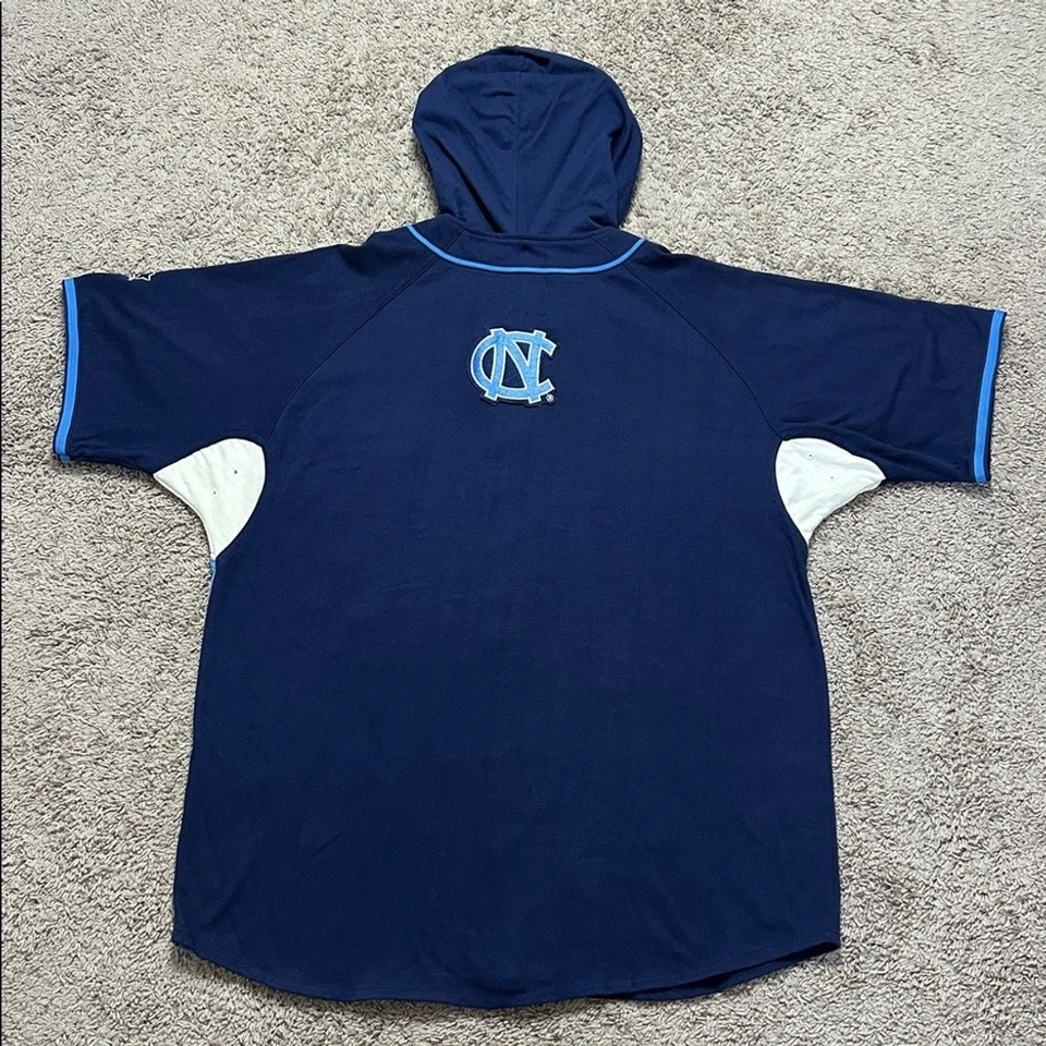 Camiseta deportiva de béisbol vintage de los 90’s para hombre North Carolina Tar Heels talla XL Foto 2 de 4