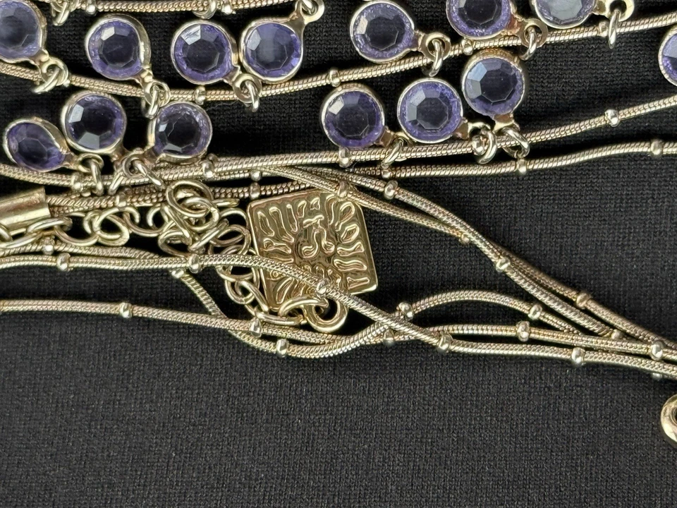 Collar Anne Klein Multi-Hebra con Gotas de Lavanda y Cadena Tono Dorado Foto 2 de 4