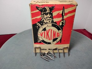 VTG NOS VICKING CABLE NOB-STAPLES BOX W/STAPLES