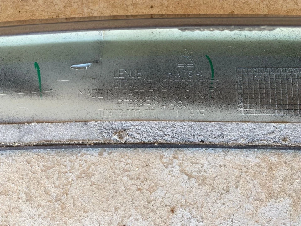 Alerón trasero Lexus IS250 IS300 2014-2018 PIEZA #PT938-53140-XX OEM Foto 3 de 3