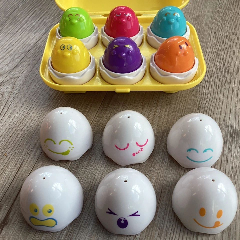 Tomy Hide & Squeek Eggs Vintage 1993 Toy Shape Sorter Box Children's Activity - Image 3 of 4