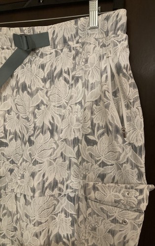 Athleta wandelbare Wanderhose dehnbar Ethereal Bloom salbei weiß Größe 12 - Bild 8 von 13