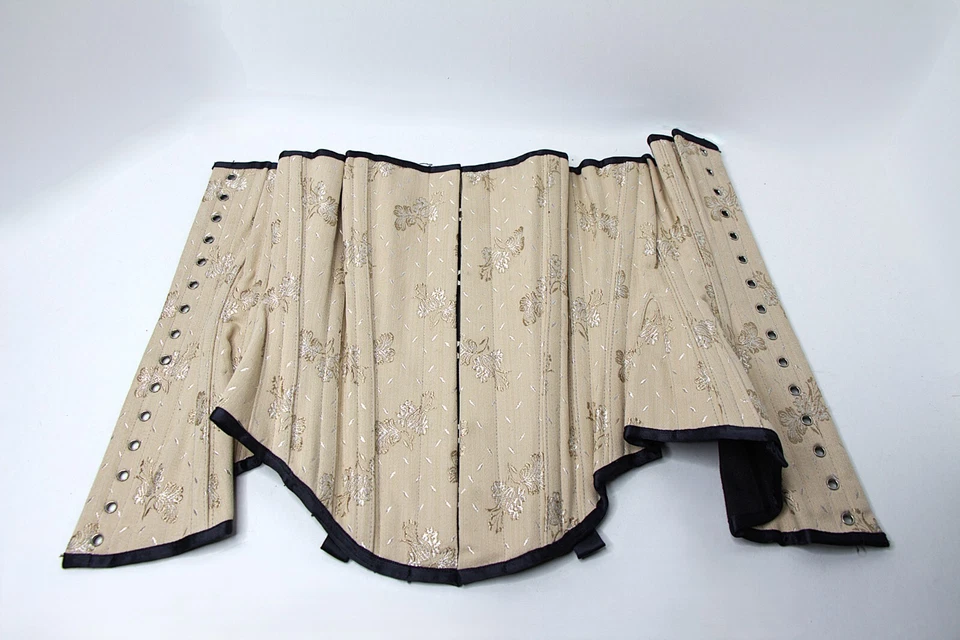 Vollers Embroidered Corset Under Bust Lace Up & Over Lock Metal Boning Hip Gores - Image 2 of 4