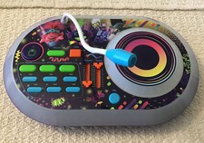 Trolls World Tour DJ TROLLEX PARTY MIXER - eKids, Turntable for Kids, TR-625