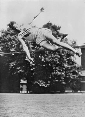 American athlete Walter Marthy takes a new world record high jump - Old Photo