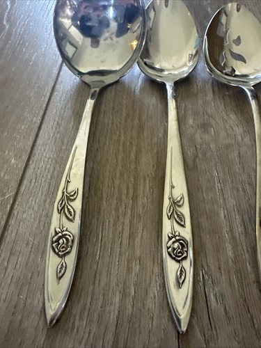 Lot Of 4 Oneida Community My Rose Stainless Serving Utensil Set Serving Spoon - Picture 3 of 4