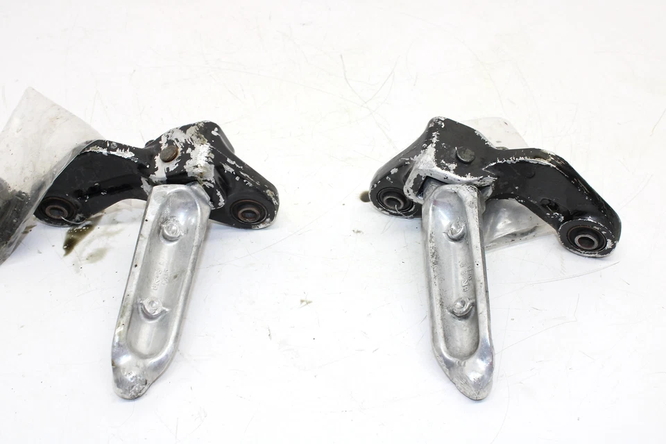 Juego de clavijas traseras para pasajero Suzuki Katana 600 GSX600F 1996 par Foto 2 de 3