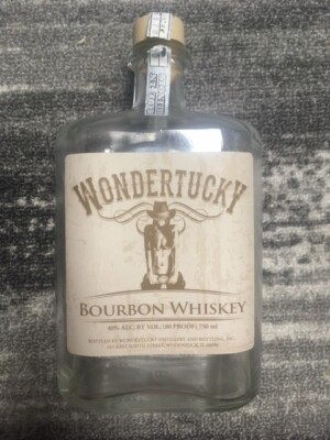 Wondertucky 750ML Bourbon Whiskey Bottle Excellent and Very Cool
