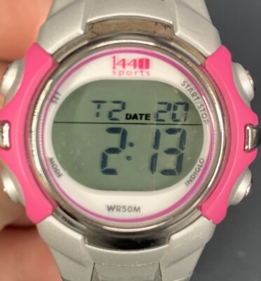 TIMEX ピンク デジタル腕時計 ☆TIMEXタイメックスIRON KIDSピンク デジタル腕時計☆電池入り