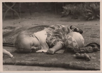 Exhausted Child in Deep Sleep - 1930s - Coma Unconscious - Photo Postcard 14x10cm