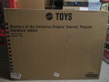 MASTERS OF THE UNIVERSE ORIGINS ETERNIA - Playset and Moat Figure - Sealed